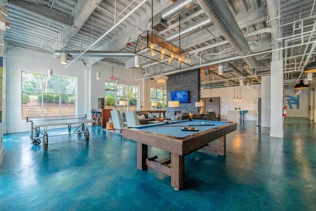 Building Photo - 1701 North