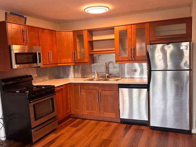 Foto del edificio - 1450 E 55th Pl