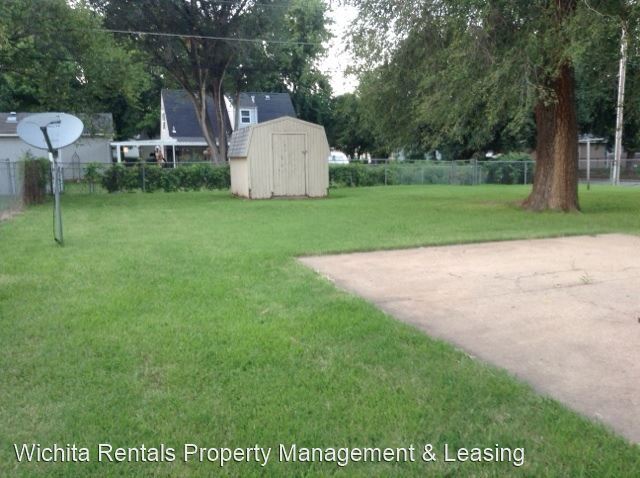 Building Photo - 3 br, 1 bath House - 602 W 7th
