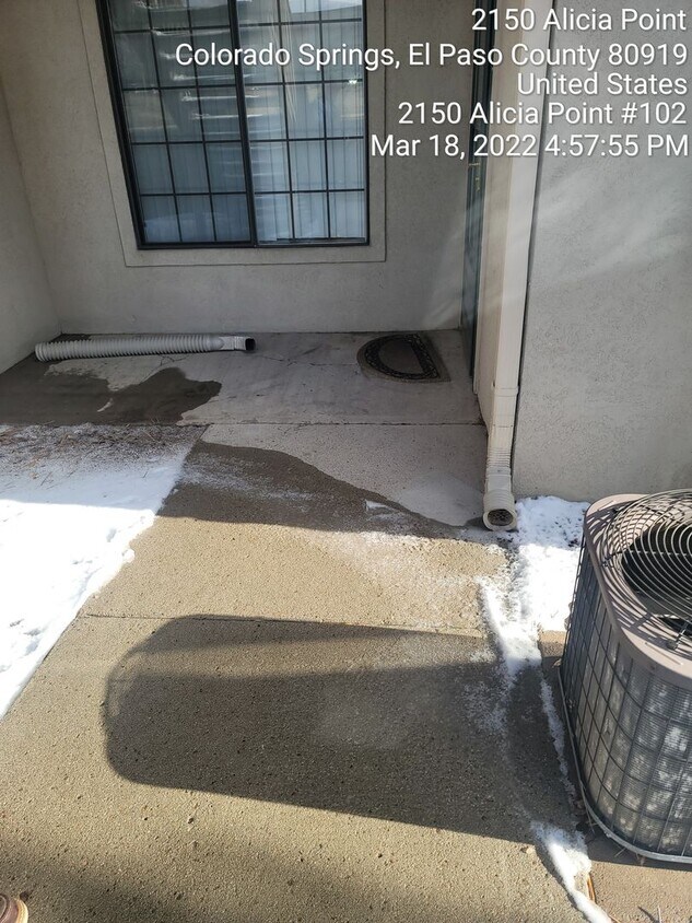 Foto principal - $1700/Mos 1 Bed 1 Bath Lower Level Condo i...