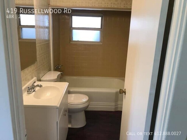 Foto del edificio - Four Bedroom in McKees Rocks