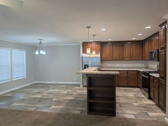 Building Photo - 52521 Green Ash Ct