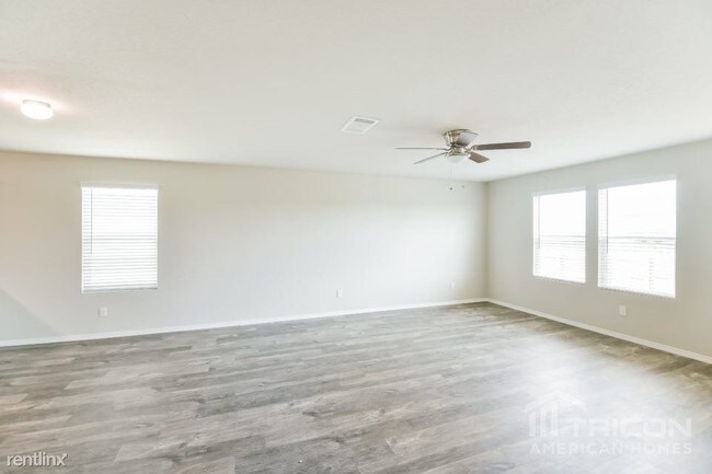 Building Photo - 9720 Marbach Rd
