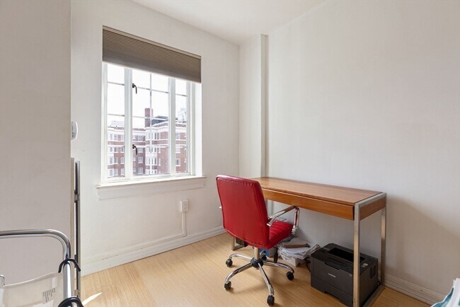 Building Photo - 20 Chapel St