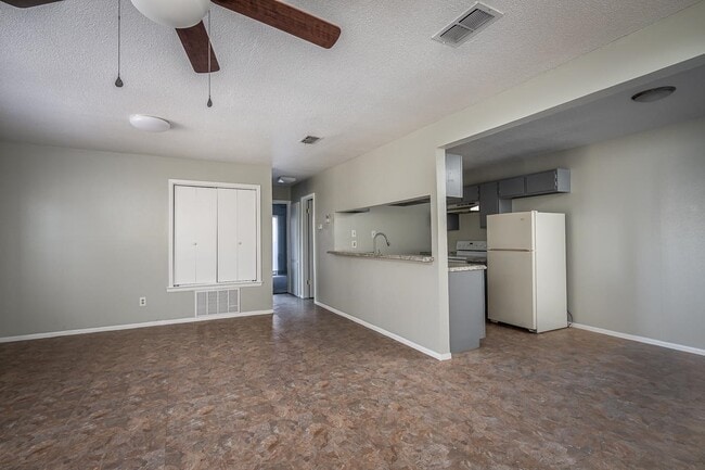 Foto del edificio - 107 Shannon Cir