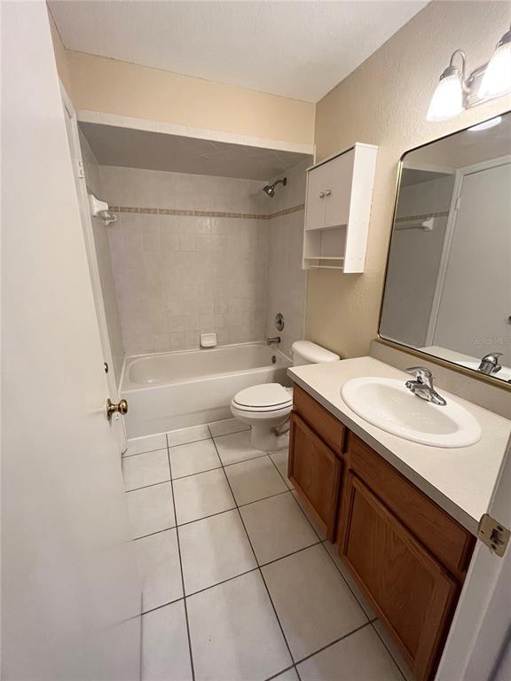 Building Photo - 37240 Embassy Pk Ln