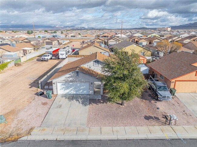 Building Photo - 3422 Cypress St