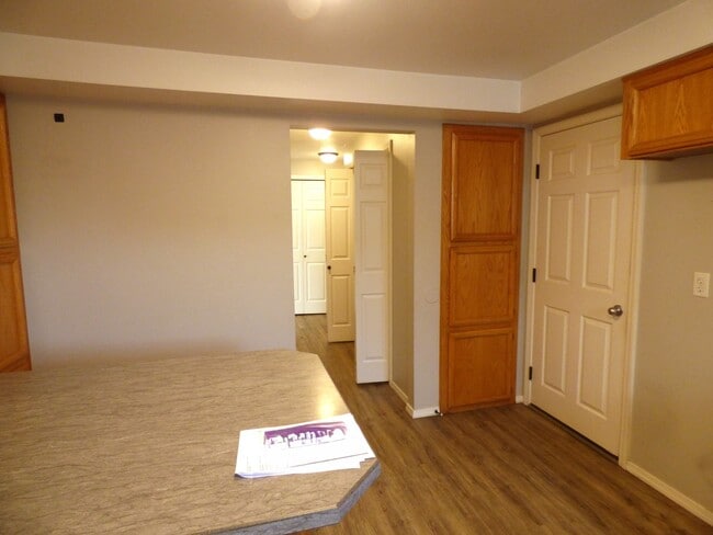 Building Photo - 4250 Terraza Ct NE