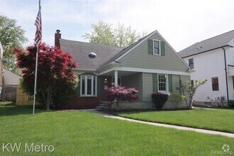 Building Photo - 2120 Vinsetta Blvd