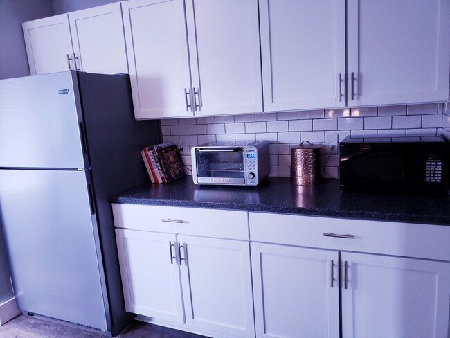 Remodeled Kitchen - 2439A S Austin St