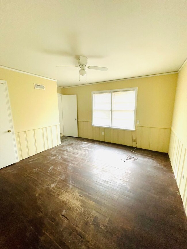 Foto del edificio - ** 3 bed 1 bath located in Druid Hills ** ...