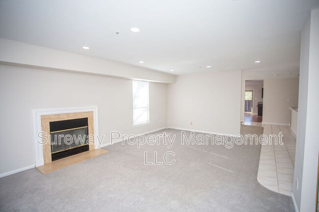 Photo - 5071 Main St Townhome