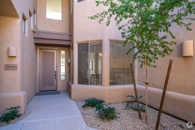 Building Photo - 16420 N Thompson Peak Pkwy