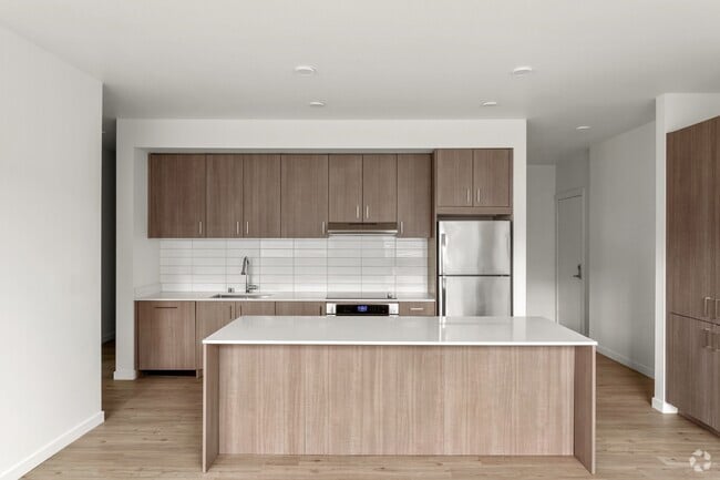 Building Photo - 207 East
