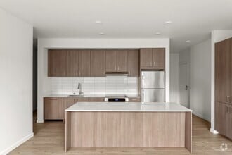 Building Photo - 207 East