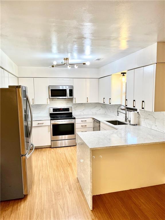 Foto del edificio - 2648 N Wakefield Pl