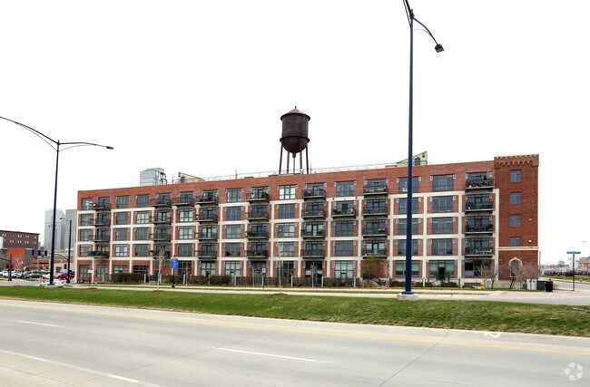 Brown Camp Lofts Apartments Des Moines Ia Building Photo Brown Camp Lofts