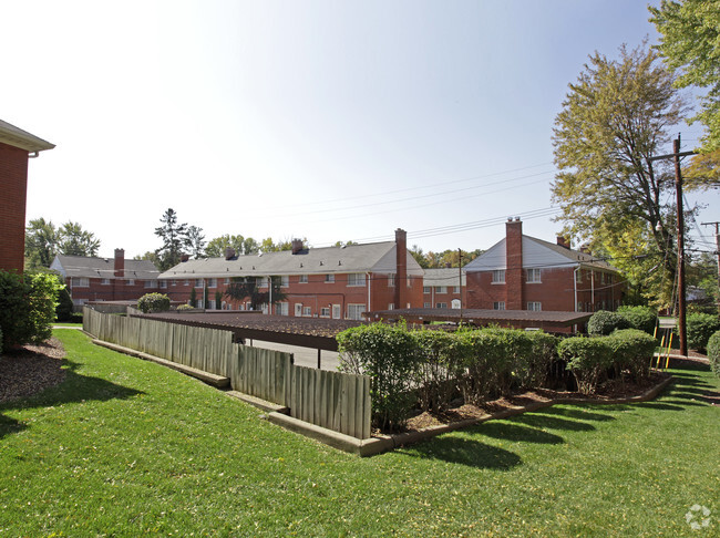 Building Photo - Colonial Court Terraces