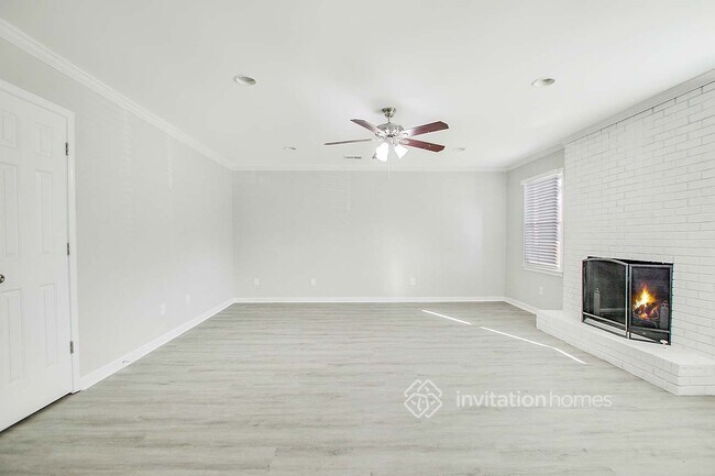Building Photo - 2143 Tiffany Trail