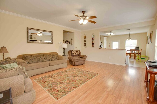 Building Photo - 7534 Angelwing Dr