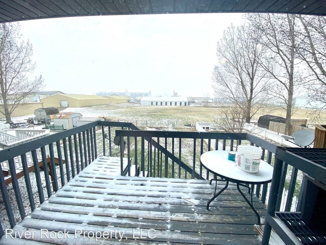 Foto del edificio - 3 br, 1.5 bath House - 309 6th St NW