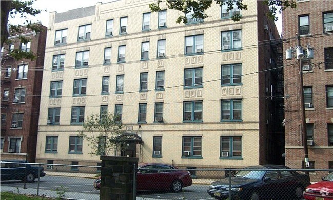 Building Photo - Park 311 Condominium