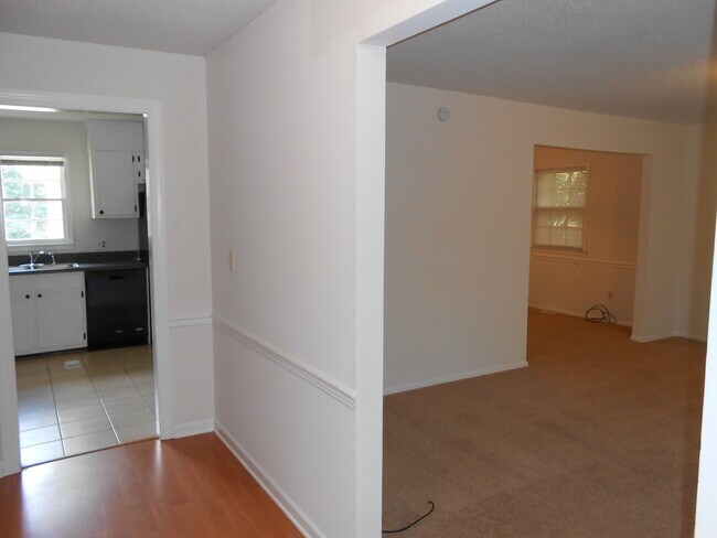 Building Photo - Price Improvement! Single Brick Ranch in G...