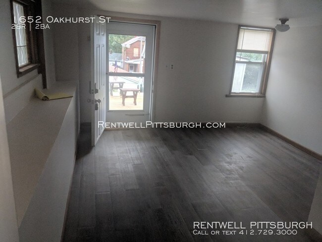 Building Photo - Totally Rehabbed Single in Carrick