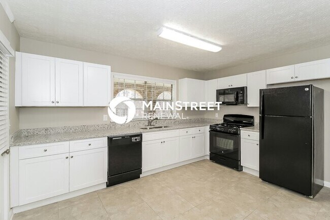 Foto del edificio - 3 Bedroom Pet-Friendly Home in Stone Mountain, GA with Main Street Renewal