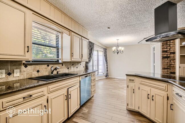 Building Photo - 2701 Ripplesprings Court