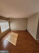 Building Photo - 2623 Glengyle Dr