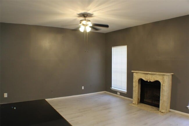 Building Photo - 7342 Regency Square Ct