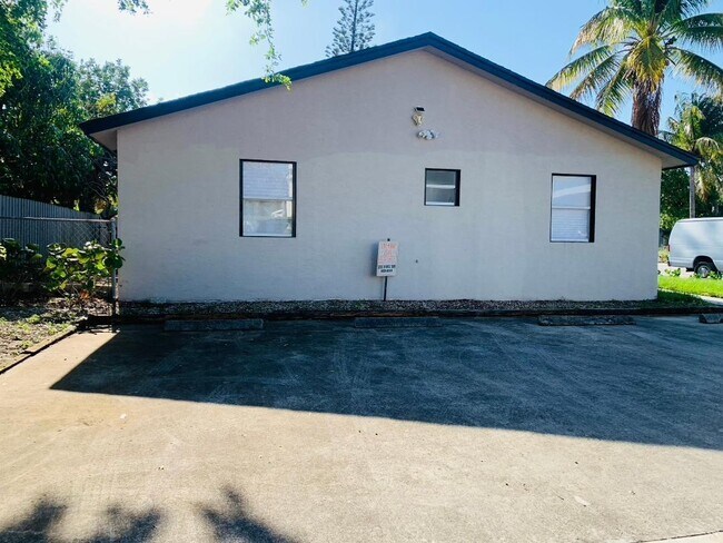 Foto del edificio - 707 2nd Ave S