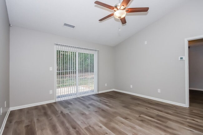 Foto del edificio - 1641 Galesburg St