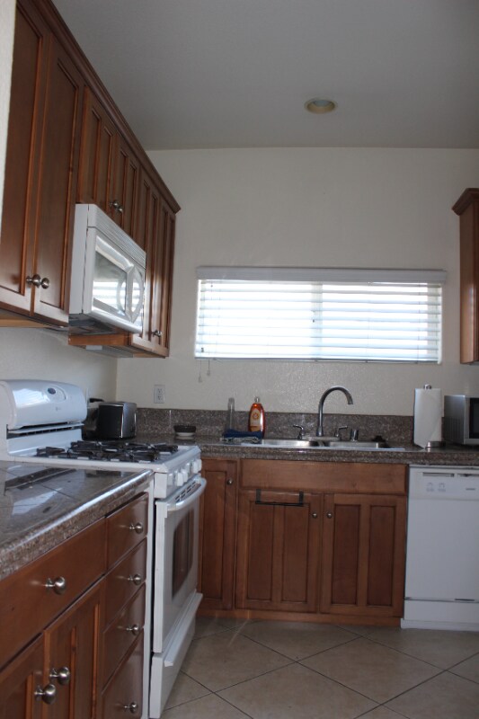 Foto del edificio - 3632 2nd St