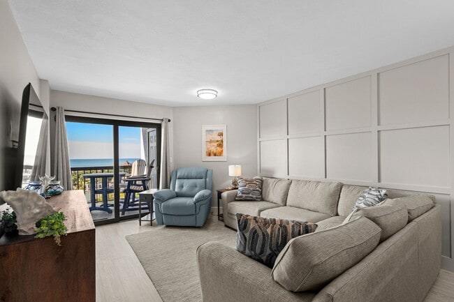Building Photo - Sea Mark Tower – 3BR Ocean-View Condo