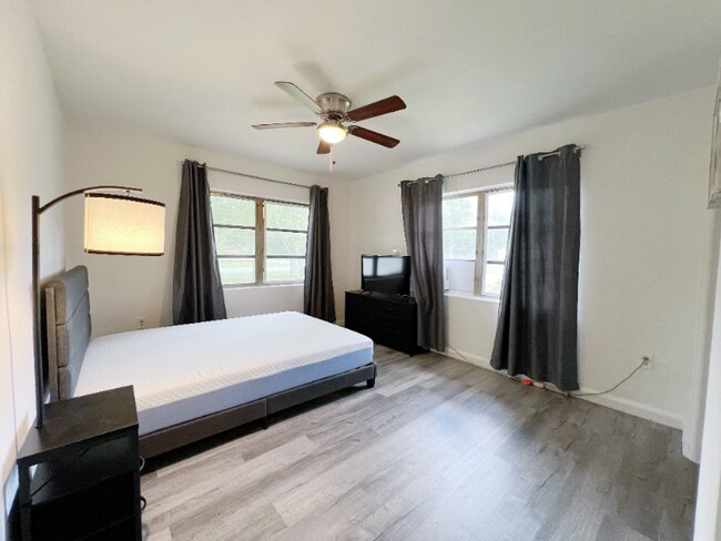 Foto del edificio - 9604 4th Ave