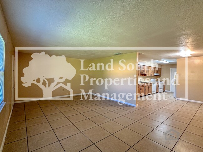 Foto del edificio - 2527 Crystal Lake Acres Dr
