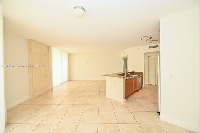 Foto del edificio - 55 Merrick Way
