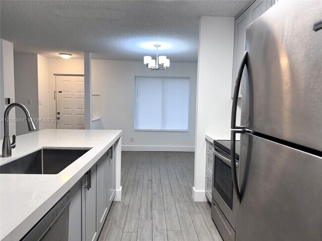 Foto del edificio - 10521 SW 158th Ct