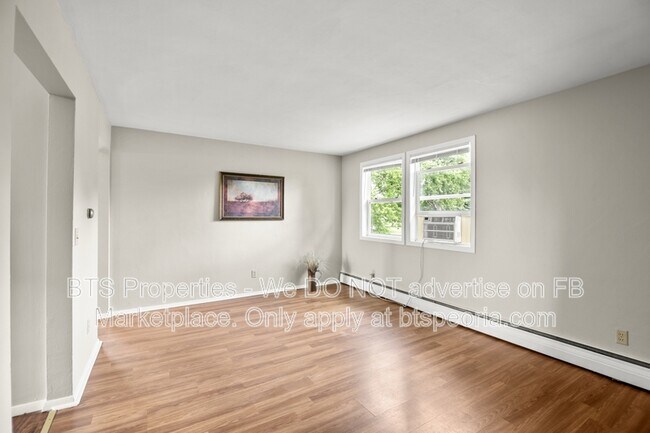 Foto del edificio - 305 N Pleasant View St