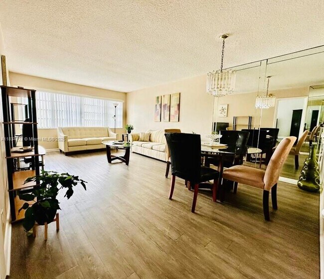 Foto del edificio - 330 SE 2nd St