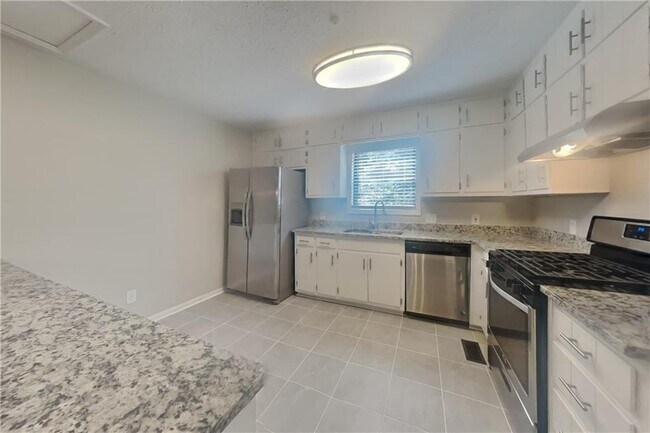 Foto del edificio - 2742 Bentwood Dr