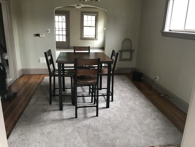 Dining Room ( Table will be gone) - 23 Holmesdale Ct