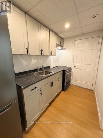 Photo du bâtiment - 3051 Finch Ave W
