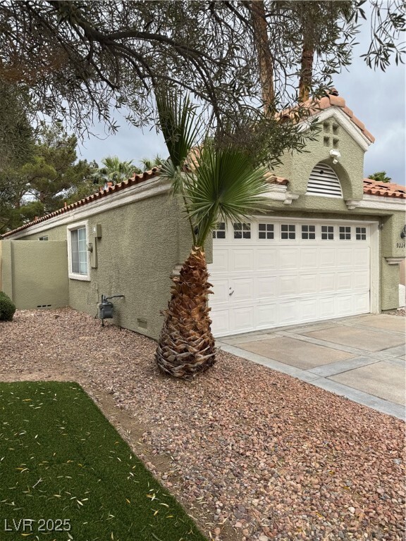 Building Photo - 9224 Kentucky Oaks Dr