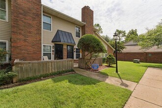 Building Photo - 3200 W Britton Rd