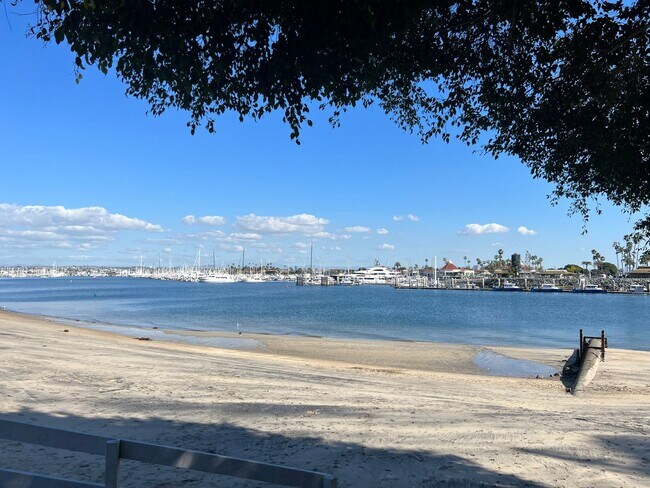 Foto del edificio - La Playa 1 bedroom, 1 bath Walking Distance to Bay & Point Loma Village