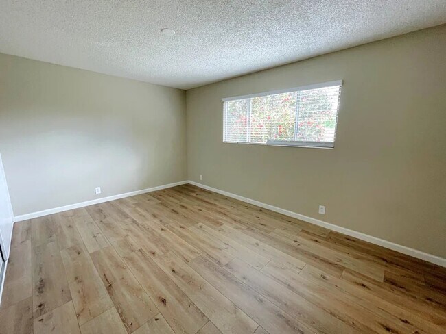 Foto del edificio - 2155 Cormorant Dr