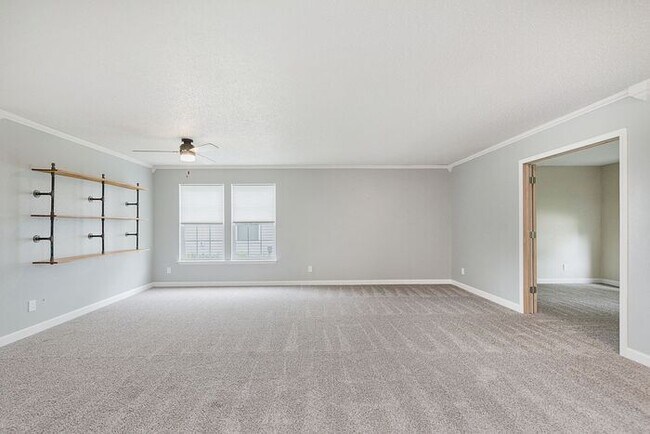 Foto del edificio - Great Fishers 4 Bedroom Home!